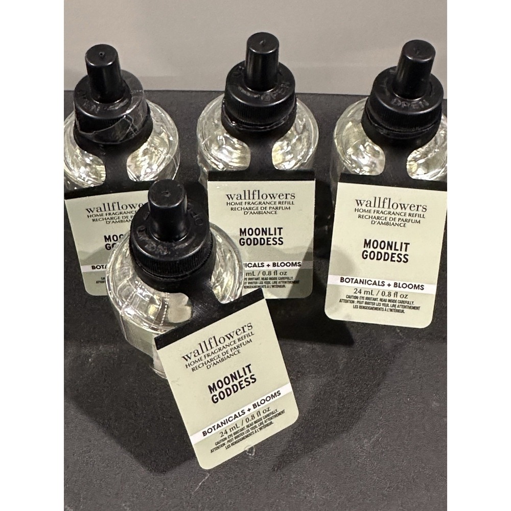 BATH AND BODY WORKS Moonlit Goddess Fragrance Refill Bulbs Set Of 4 New